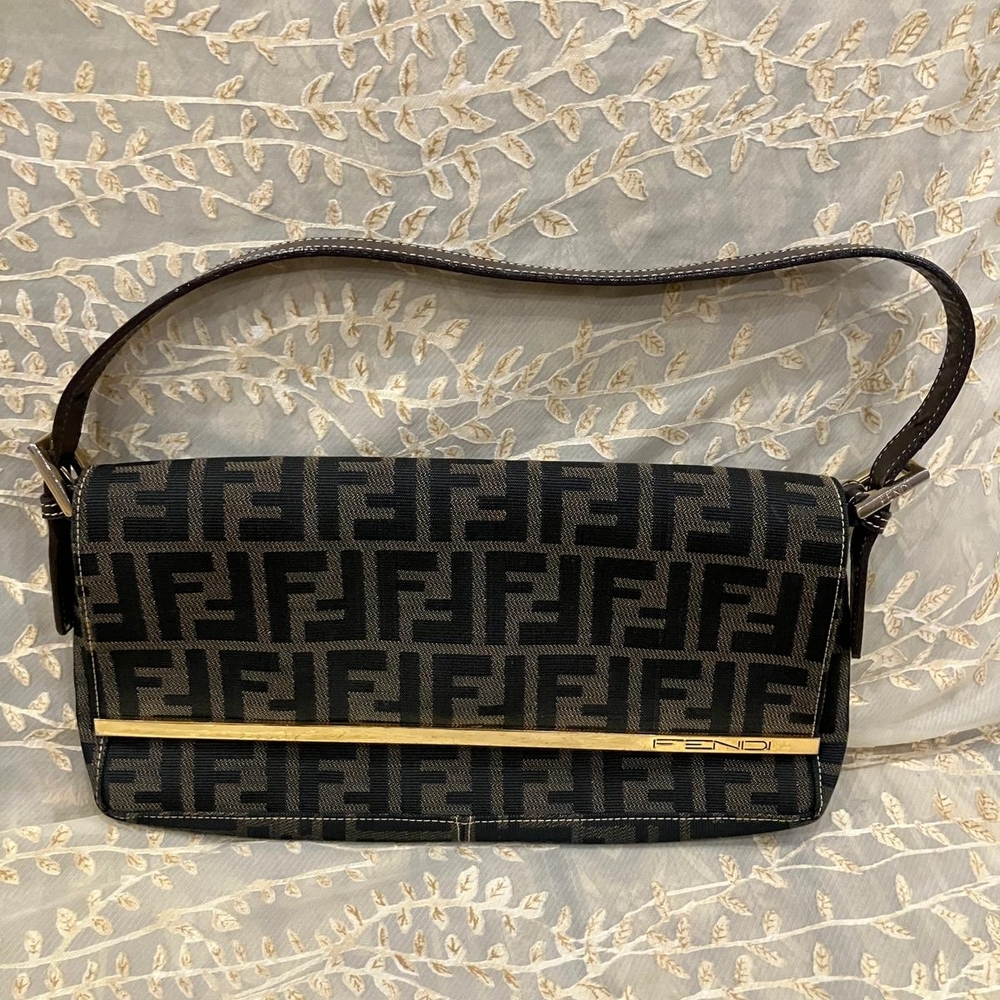 Hand Bag - Picture 6 of 6